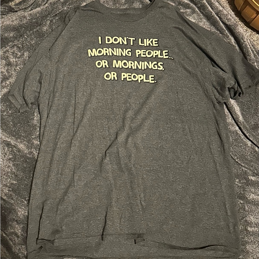 Casual Gray Graphic Tee for Men